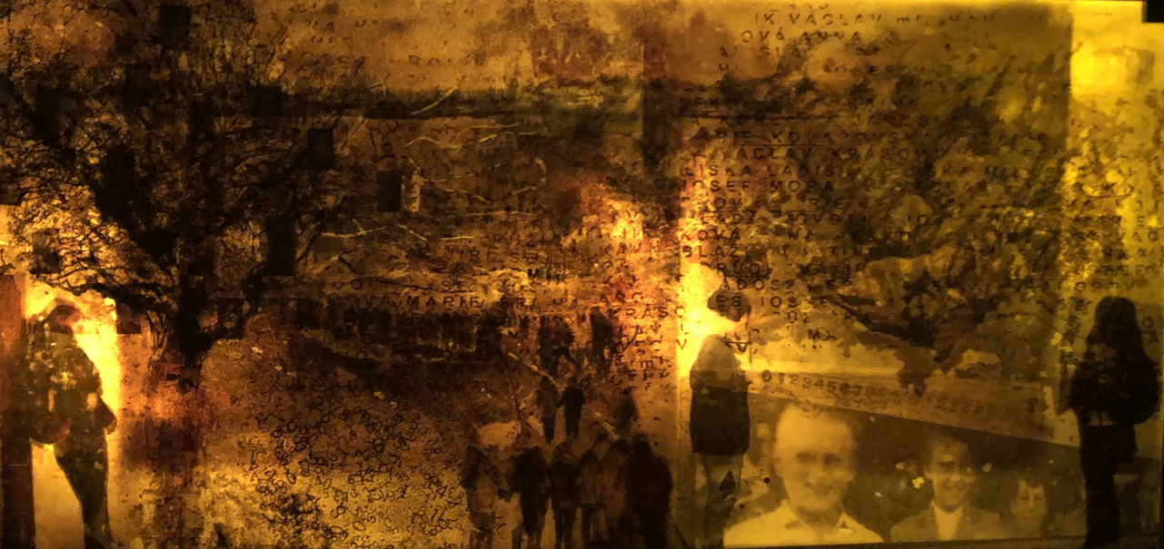 PORTEURS DE MEMOIRE. PLEXIGLASS. 2020-2021